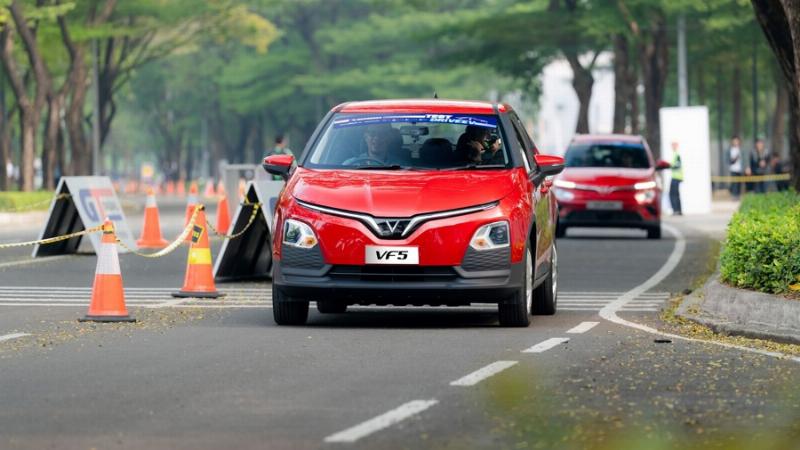 Xe điện Vinfast góp phần định hình lại thị trường thương hiệu xe ô tô phổ biến ở Việt Nam với công nghệ và chính sách tiên phong